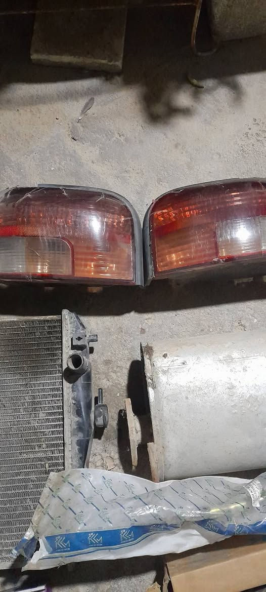 السلام عليكم.
اغراض مجانأ كلهن نص عمر مال تمشيت حال .العنوان بغداد ابو دشير ***********
