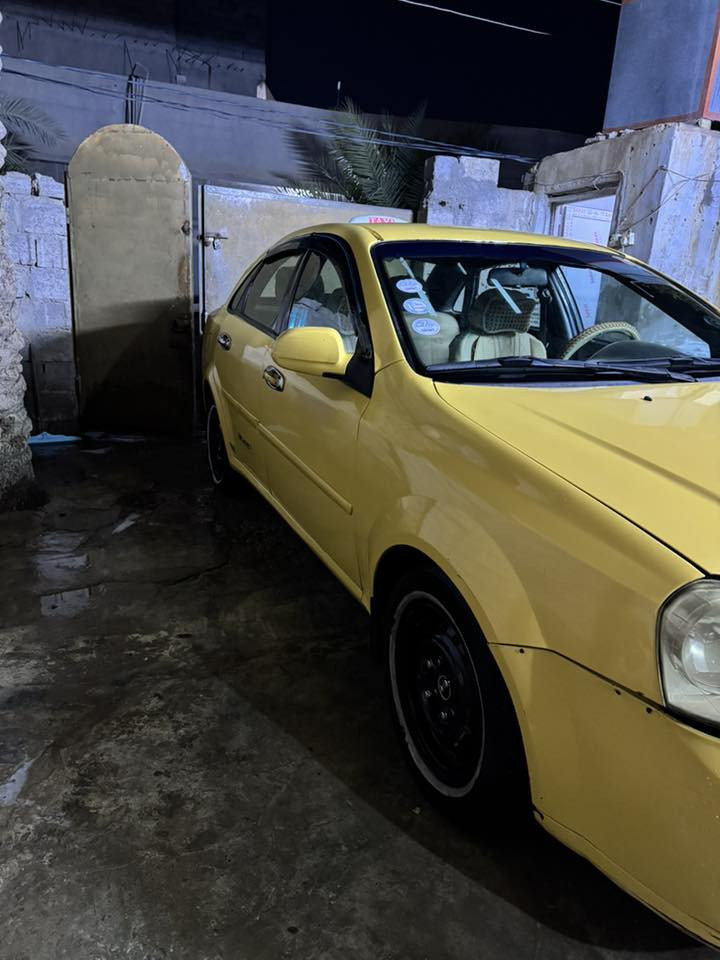 فورنزا موديل 2007كير جديد محرك جديد بعدني صار 10ايام من شديته نقص تبريد كمبريسر  رقمه بغداد سنويته جديده هزه جديده 2030هيئه وغرامات مصفره سعره56وبيه  مجال  مكاني ديالى بعقوبه ***********
