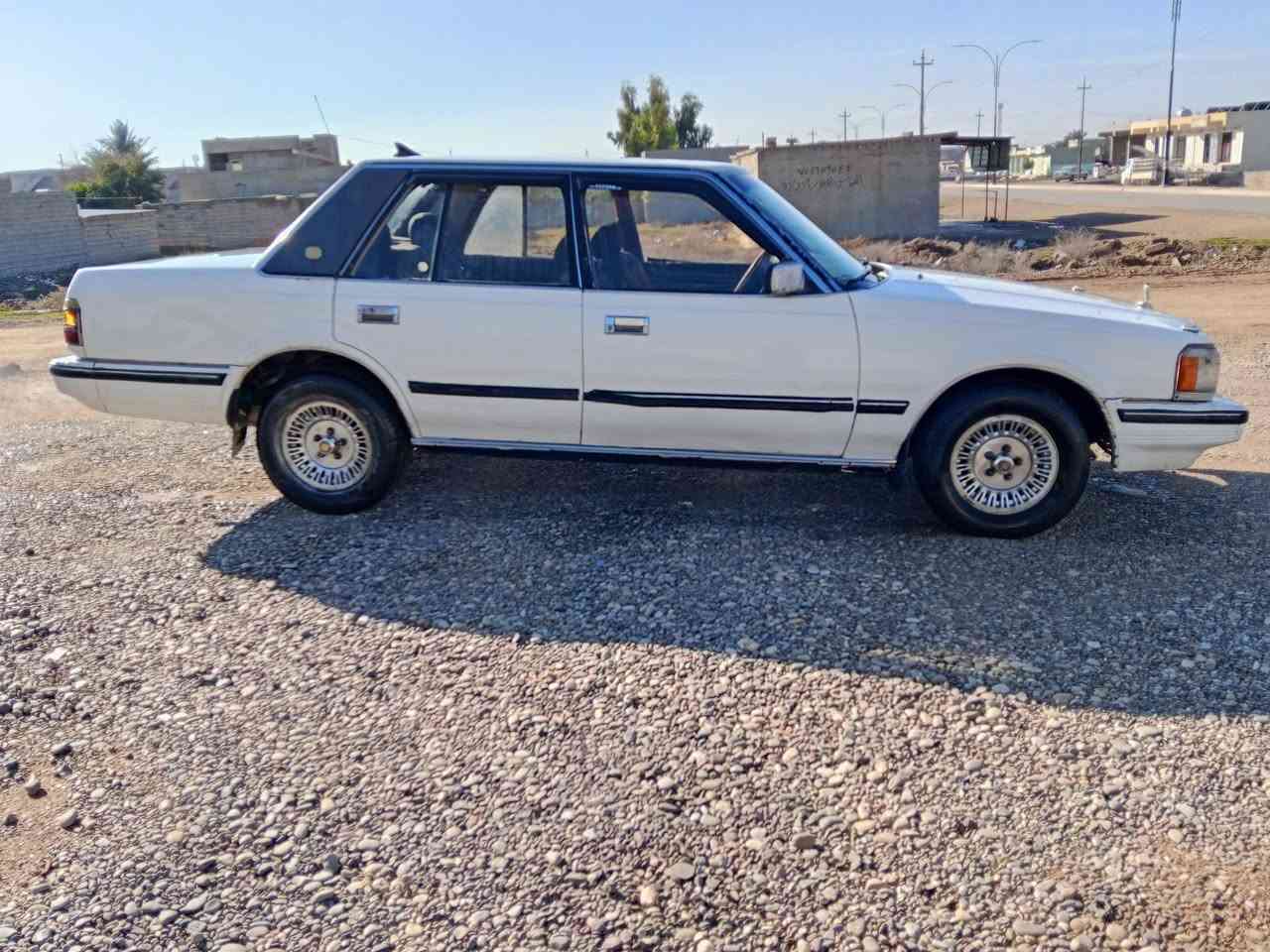 السلام عليكم للبيع سوبر رقم جديد دولي مشروع وطني شرط التحويل سيارة بدون دعم  بدو صبق كير ومحرك ففيتي شرط اربع تواير جدد صدر جديد كهربائيات كلها شقالة السعر 42وبيها مجال وترهم مقدمة زينه وقصط مع الكفيل التصال ***********
