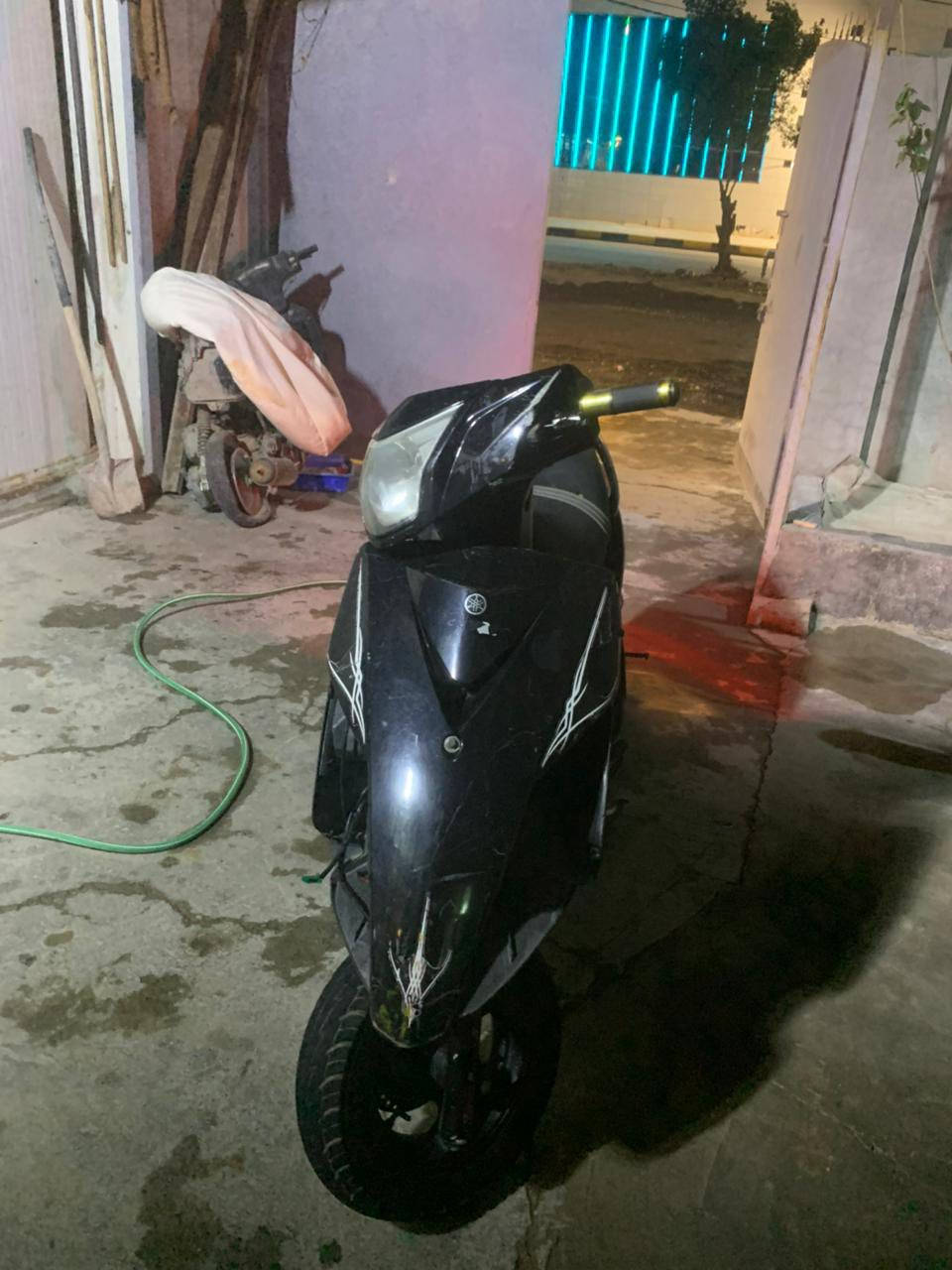 سلام عليكم ثعلب للبيع شغاله نقصها يده بريك ولحية وصالنصه لحيم بس الدراجه شغاله مابيه شي السعر ٤٥٠ وبيها مجال الدراجه ممفتوحه مكان لاسكان ***********
