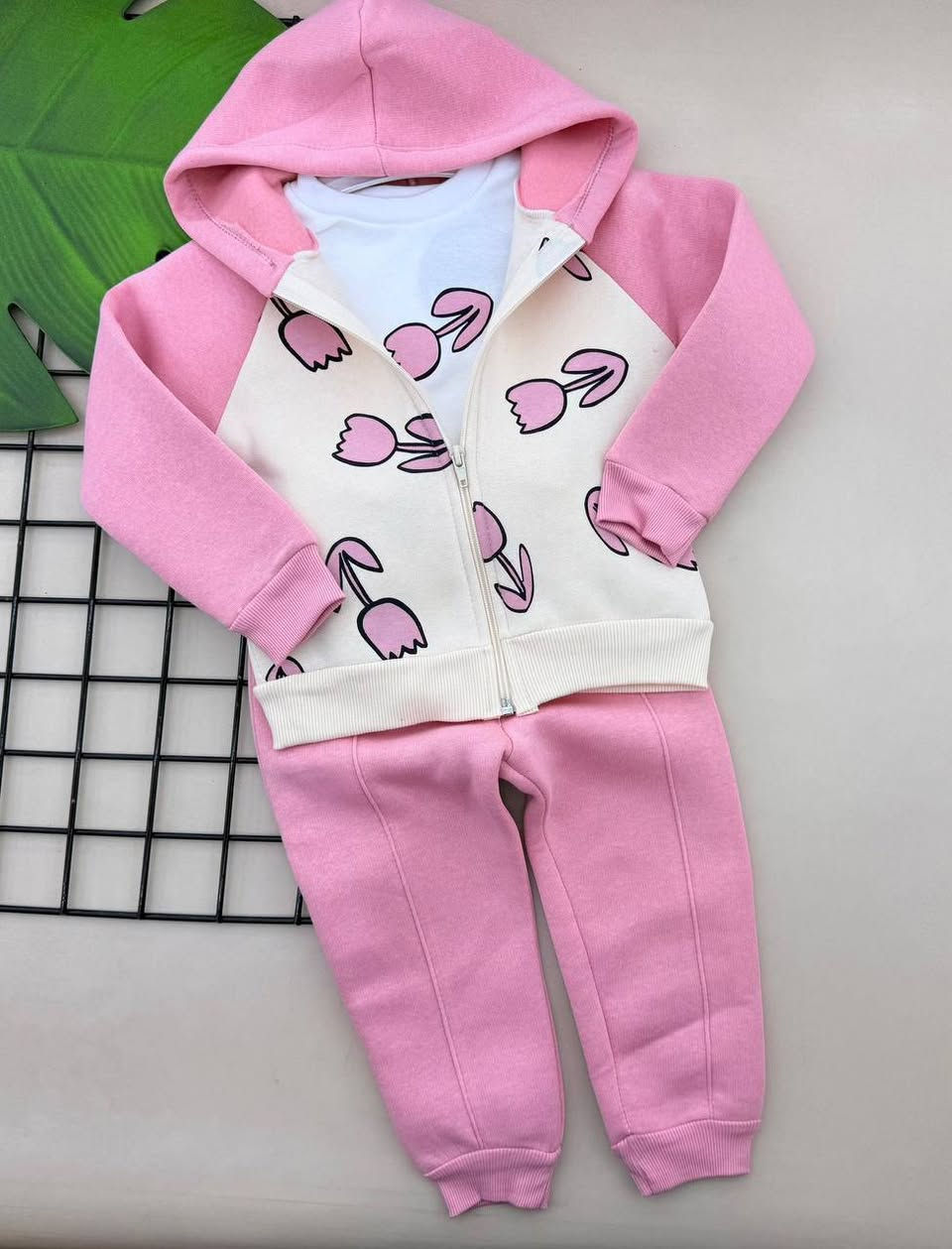 ✨👶 ملابس أطفال بجودة عالية 👶✨
لو بدك تطلب أحلى وأجود الملابس الصيفية وللعيد، جهّزنا لك تشكيلة راقية تناسب كل الأذواق! 🧥❄️

🍒 Kiraz - Kids 🍒
طقم بناتي 

◽️Sizes : 2_ 3 _ 4_ 5  years 
◽️Seri : 4  pieces 

🆗🆗 Price : ⁉️

✅ للتثبيت واتس اب : 00905516477222


**إذا كنت صاحب هذا الإعلان وتريد حذفه لأي سبب، رجاءا أرسل رسالة إلى الدعم الفني**