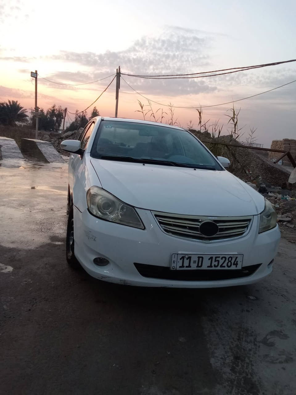 السلام عليكم اخوان بي واي دي جي ثري موديل 2015 رقم بغداد انكليزي هزه جديده كير اتو شاشه لايت زنون تخم تاير   السياره مال شغل جاهزه مكينه و كير خير من لله المكان بغداد الشعله السعر 53 رقم الهاتف ***********
