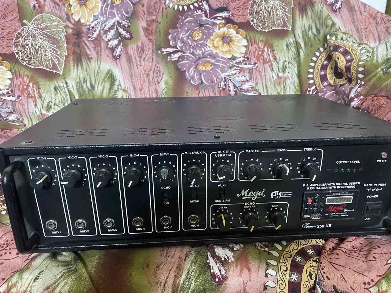 امبلي فاير الطول 60 سانتيم
اواكس وفلاش وبلوتوث 
السعر 150
وزنه يمكن بيه 30 كيلو
يشغله 8 سماعات
توصيل موجود
***********
