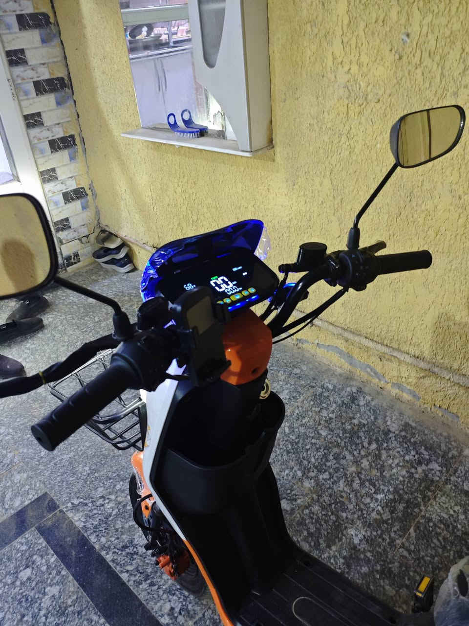 R9 2026 APK
مستعمل 4 ايام فقط وعندي وصل شراء 
🔥يحتوي على أمب بي ثري بالشاشه🔥
🔥البايسكل ما مستعمل يعتبر جديد 🔥
🔥4 سرع 🔥
🔥بطارية🔥
🔥يحتوي على حامل موبايل🔥
🔥4 اشاير🔥
🔥ضوء عالي وناصي🔥
🔥البايسكل بعده بالزكات مالته🔥
الرقم *********** واتساب
السعر 525 وبي مجال البايسكل ما مستعمل يعتبر 4 ايام وعندي وصل اشتريته من محمد 
مكاني كربلاء
