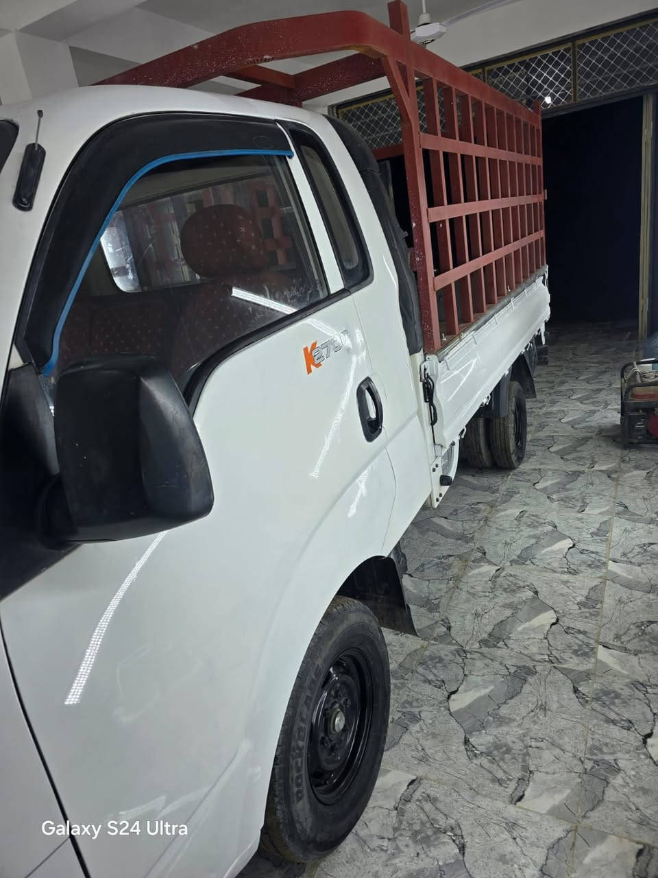 النتيجه النهائيه للسياره😍🥰

تكحيل الخدوش🖌🖊
ازاله الطبقه الميته للسياره💿
بوليش جميع المراحل🕳🎗
نانو بوليش💯
جلي مازدات بنانو السيراميك🖱
اعاده السوادات💻
تصفير التكشير💥
سحب كرت للهالات الموجوده💫
صبغ الدعاميه الاماميه فقط🔍
طبع الخط💻

مركز البراق للعنايه الكامله للسيارات📍
بكادره المحترف والمميز🏅
الضلوعيه/الامين الاولئ/الشارع العام/قرب شارع الغاز

للحجز🎖
*********** عبود الكمون
*********** علي ال كوان
