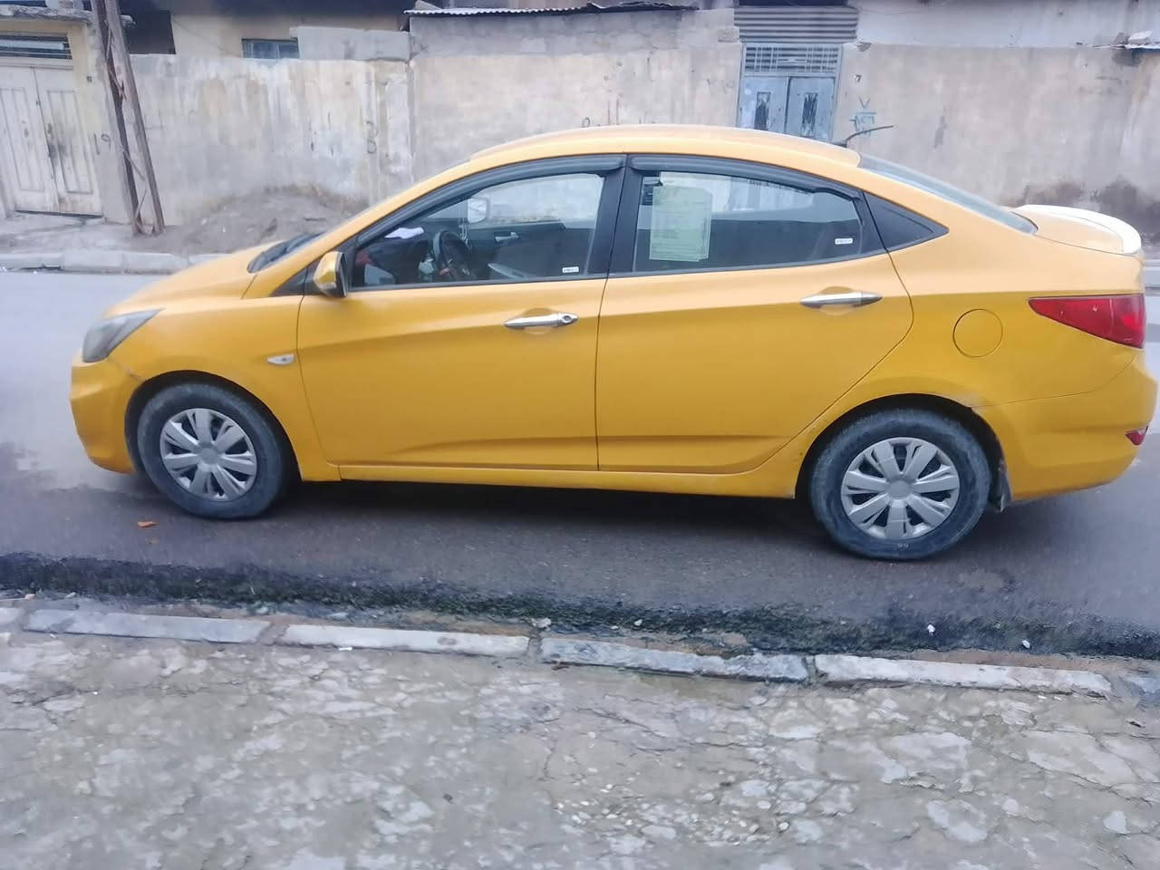 السلام عليكم
اكسنت مضلع موديل2012 رقم نينوى الماني كابون بانزين بيها .. ظررها جاملغ وباب وبيها تلغيطات معجون السعر اتصل ***********
