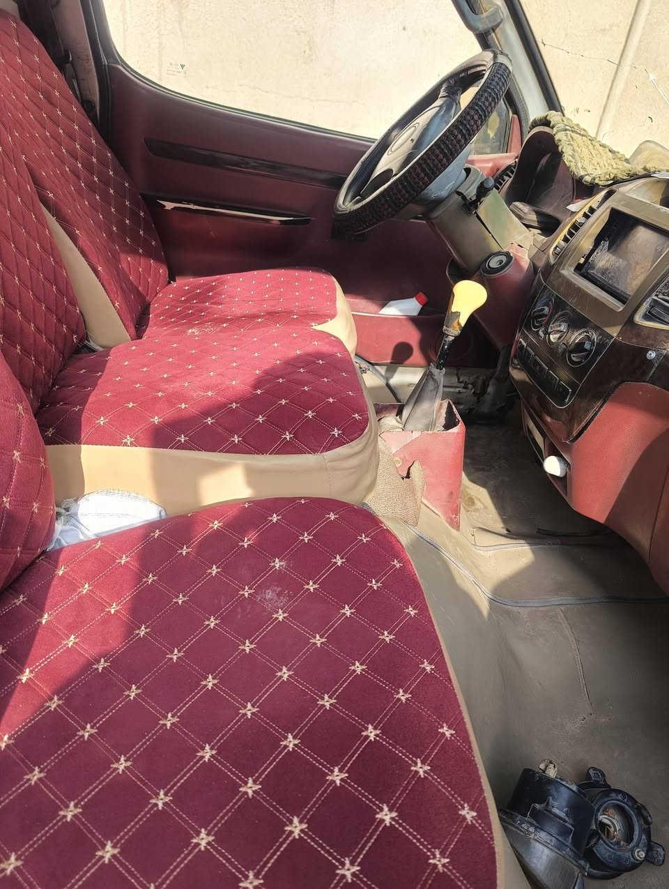 اسلام عليكم 
فتون 2011 مكينه جديده كير اكسل حداديه مكفولات 
دوشمه جديد تخم تاير جديد سياره جاهزه من كلشي 
مكفوله من كلشي تحويل ثاني يوم رقم شاصي شعاره بتكمه ومذكور بسنويه سعره 55 وبيه مجال 
بيع او مراوس بجنبي ناصي عالي فتون موصليه اشعندك اراوس مكان سياره نجف 
للستفسار
***********
***********
