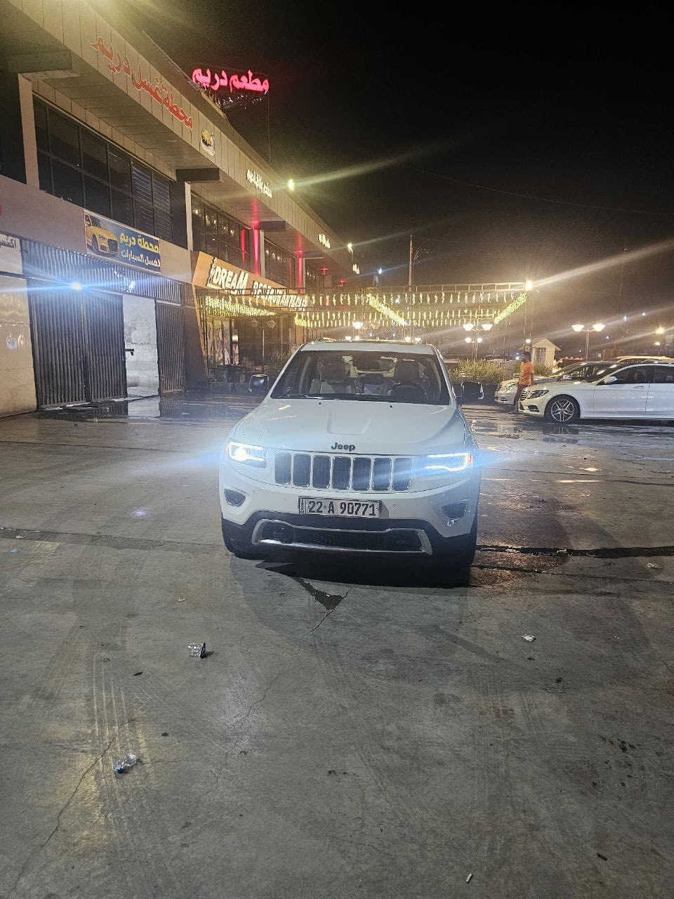 من رخصة اخوتي المسؤلين والمشرفين
قد
جيب خليجي گراند شيروكي موديل 14 
فئه لمتد 
✅فول مواصفات 1 / 1
✅ ماشية 190 الف قابل للزيادة
✅فور ويل 
✅بصمه 
✅بانوراما
✅ويل حجم (18)
✅طخم تاير جديد 
✅كشنات جلد
✅كراسي كهرباء 
✅مكينه 3600
✅حساسات أمامي خلفي 
✅صندوق كهرباء 
✅ مكفولة كفالة عامة 
فقط ما عدا دعامية اشوية مصبوغة و شخطه صارت بباب ب العراق
موجودة صور قبل التصليح و بعد تصليح 
صور سونار موجود هم 
💥 رقم اربيل بأسمي سنوية لغاية 2028
 💸 السعر 220 ورقة
متواجد مكان السياره بغداد الزعفرانية

📞☎️
     ‎0771 235 5410
