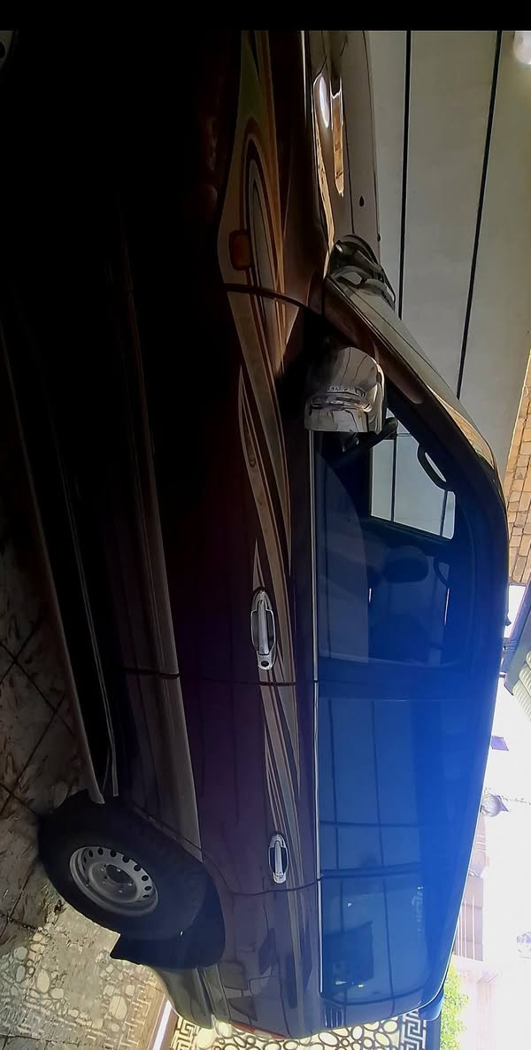السلام عليكم..مونيك ٢٠٠١ رقم اسليمانيه. تحويل ثاني يوم. بيها بابتين الايمن والايسر والبنيت رش صبغ بشرط بدون دواخل علمود جراد للجماليه فقط. محرك كير اكسل كفاله. تخم تاير تبريد ثلج. ثلاجه... ٣ قطع تبريد. السعر ١٥٢ ورقه. ***********
