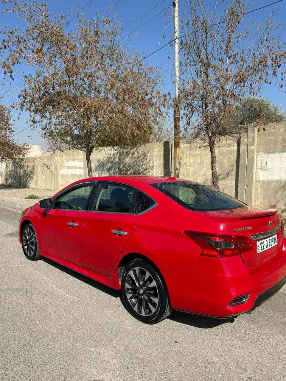 نيسان سينترا 2019
مواصفات SR فول فول
قطعة صبغ واحدة فقط باب السائق
ماشية 80 الف ميل فقط
شوية بيها حالوب قليل
السيارة استخدام شخصي 
حدادية وصدر وتايرات جديدة
متحتاج دينار مصرف
غرامات وتحويل شرط
العنوان اربيل
*********** واتس اب
*********** أربيل, العراق
