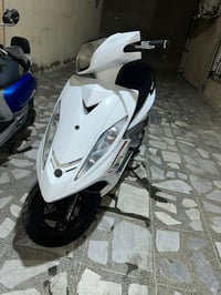 دراجة جيتي ار بعده بحالة الوكالة مكفوله كفاله عامه شلعه ومعدل شك الكاع...