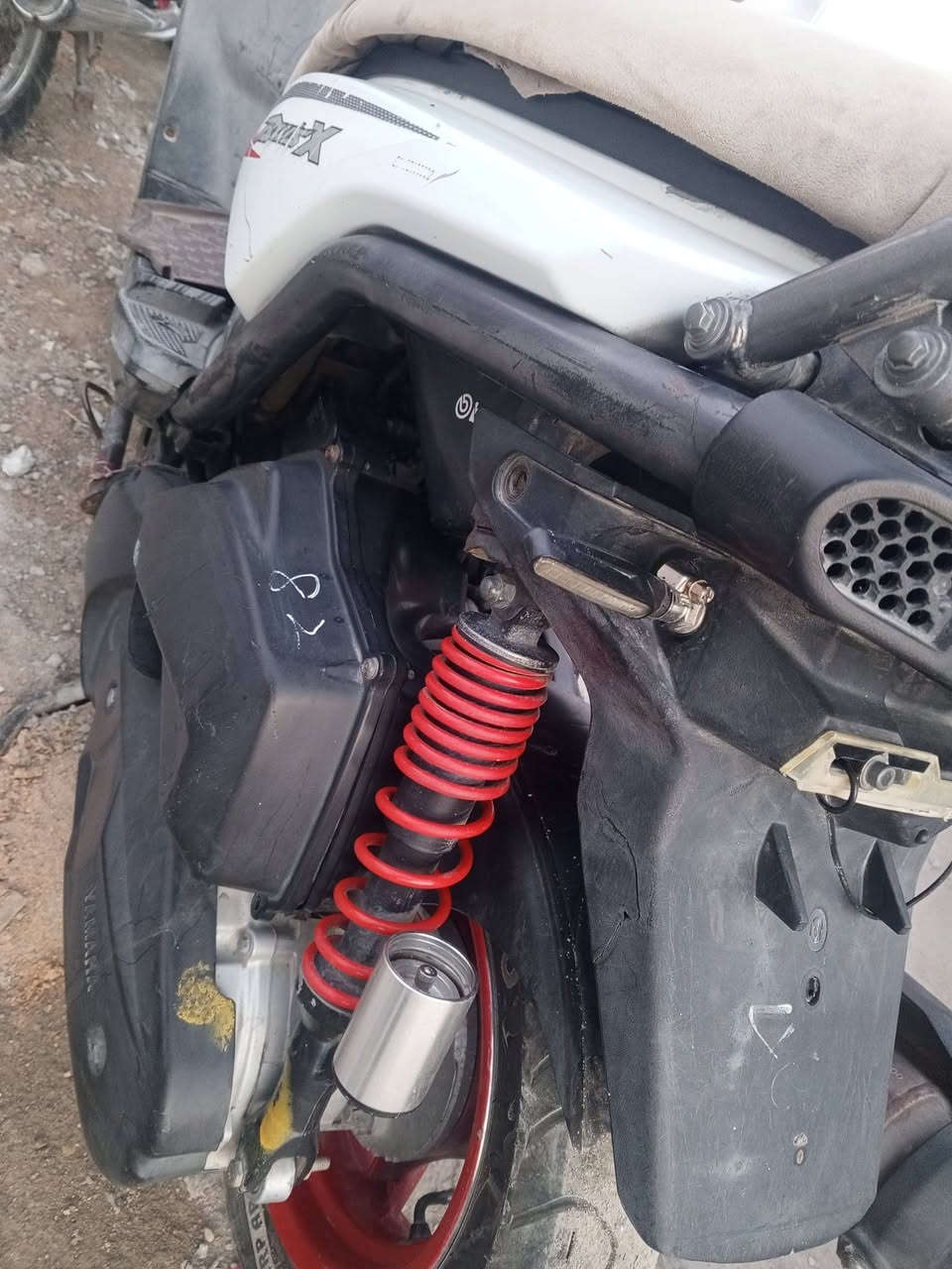 السلام عليكم سنكس جبلي موديل 2014 كهربائيات شغاله نكره سلف مكينه ماملعوب بيه كفرات ختم واحد مكانه الدوره ابو دشير السعر 950 وبيه مجال حك الجيه ‏‪***********‬‏
