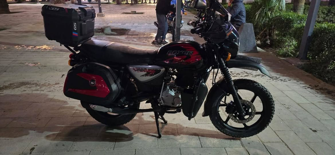 سلام عليكم بوكسر موديل ٢٣  نازل بل ٢٤  مرقم بغداد تحويل ثاني يوم بيه اضافات شوفت عينك دراجه برغي ممفتوح بيه مكاني  ساحت واثق رقم ***********
