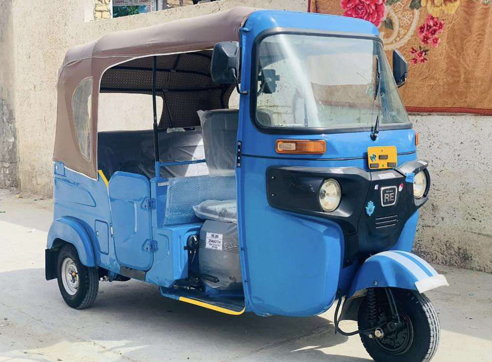 تكتك 2022 للبيع رقم و سنوية اباسمي تحويل ثاني يوم
لا أكسل ولا مكينه مفتوحات اكو سونر حتى لسونر اخذهة بيه التكمه اليسرة مصلحا ع بارد ومصوبغة بس والباقي بارد قليل جداً متوازي كولش 6 ونص 

 مكاني قضاء الحسينية مال الراشدية

***********
