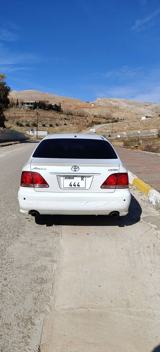 شاهینە 182 2006براوە قەپات موسەفات بە سلاید نییە کامل جایز سەیارەکە وەک شوشە وایە سەلاجە چوار کوشین کارەبا چوار کوشین هیتەر کامێرا مەرخوبی بازارە بەنزین کەم ئەخوا 57 معامە *********** كويسينجاك, أربيل
