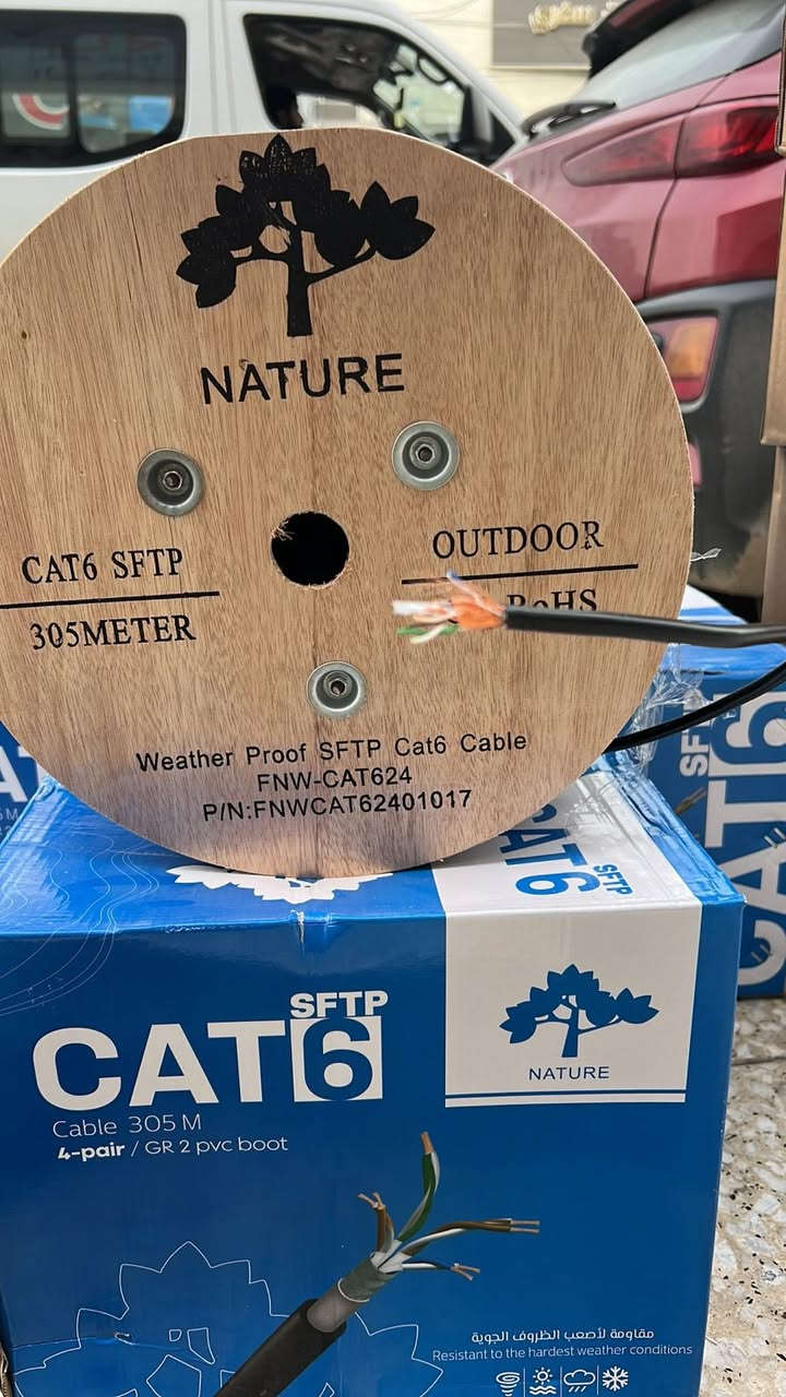 🌹بكره للشغل الثقيل و الشبكات الخارجي الأقوى Cat6 SFTP 🔥
Nature – Outdoor Original

إذا شغلك شبكات، كاميرات، أو ربط بنايات… هذا الكابل ينهي وجع الراس 👌

🔹 النوع: Cat6 SFTP
حماية مزدوجة (قصدير + جديلة معدنية) ضد التشويش ✋
🔹 الاستخدام: خارجي Outdoor
يتحمّل الشمس، المطر، والرطوبة 🌞🌧
🔹 الطول: 305 متر (بكرة كاملة)
🔹 الموديل: FNW-CAT624
🔹 البراند: Nature

💎 ليش تختاره؟
✅ مقاوم لأقسى الظروف الجوية
✅ تشويش صفر حتى لو جنب كهرباء
✅ مثالي للكاميرات وربط المسافات
✅ سرعة توصل 1Gbps وتردد 250MHz

⚡ كابل يعتمد عليه بالشغل الثقيل… مو أي بكرة بالسوق.

📞 للاستفسار والتجهيز ***********
