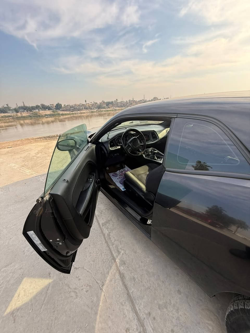 جالنجر للبيع موديل ٢٠١٦ sxt لون اسود
تقرير غرق ٢٠٪؜ 

السيارة خير من الله كاملة ومابيها اي نقص من كل النواحي كير ومكينة كفالة  

راديترات هيمي شادلها 

لايت زنون LED

ويل جديد حجم 18

لوحات جديدة وسنوية بأسمي

دواخل كلها نضيفة وعلى ايدي 

بيها كم شخط بسيط بالباب بصف السايق والجاملغ 

وبيها تبديل تبديل جاملغ ايمن و دعامية امامية وبارد شبر جوه قبق البانزين وبس والسيارة مرتبة وكاملة تاخذها ماتصرف عليها دينار

السعر١٤٣ وبيها مجال قليل مو شراي لا تكسر بحلال العالم 

***********
