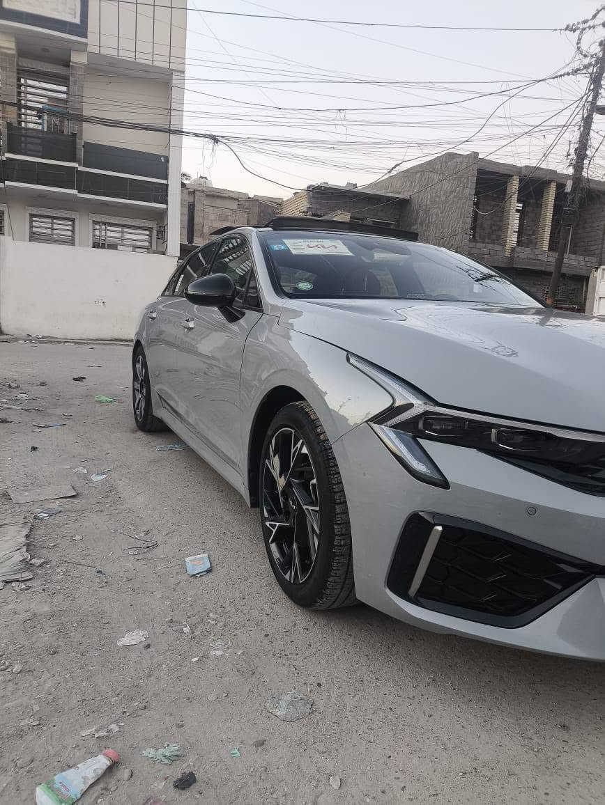 السلام عليكم كي فايف موديل 2025 GT LINE فول مواصفات مكينه 2500 سمارت نضامين جي دي اي و دوش كير 8 نمر AT السياره خير من الله حادث سطحي بدون دواخل لاشاصي ولا لغود والصور بالمنشور الون سمنتي مميز داخل احمر السياره ماشيه 20 السياره سعره كلش مناسب خابرني وتدلل المكان بغداد حي الإعلام رقم الهاتف ***********يوجد واتساب غير متواجد على فيسبوك
