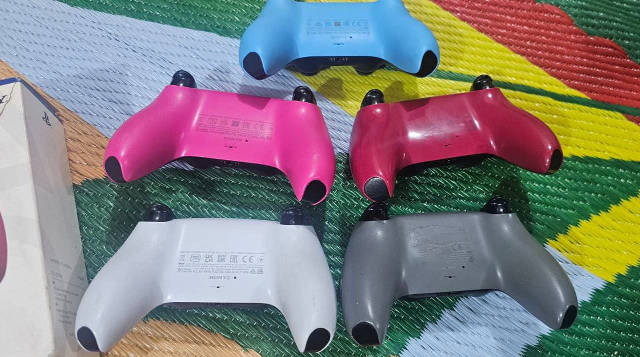 جوستك بلي 5 مستعمله
نظافه 95‎%‎
لا مصلح ولا مفتوح 
ضمان اسبوع استبدال


**إذا كنت صاحب هذا الإعلان وتريد حذفه لأي سبب، رجاءا أرسل رسالة إلى الدعم الفني**