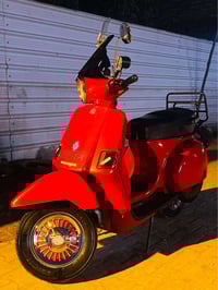 دراجة vespa للبيع تواصل ويه صاحبها اني مُكلف بالنشر ‭0783 345 3847‬ مك...