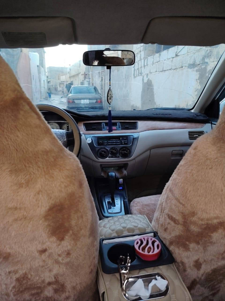 سلام عليكم لانسر للبيع موديل 10 سياره جاهزه ونضيفه مال جناي سعر 83وقابل لتفاوض تواصل ***********
