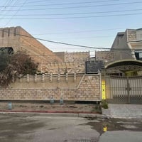 دار للبيع المساحه ٣٠٠ متر في حي المواصلات الثانيه مربع المصرف يحتوي عل...