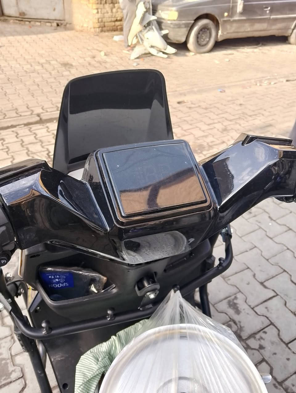 دراجة شحن موديل خمسة وعشرين جديد السعر 700الف قفل بدون معاملة عنواني بغداد قرب  مستشفى الكندي.***********
