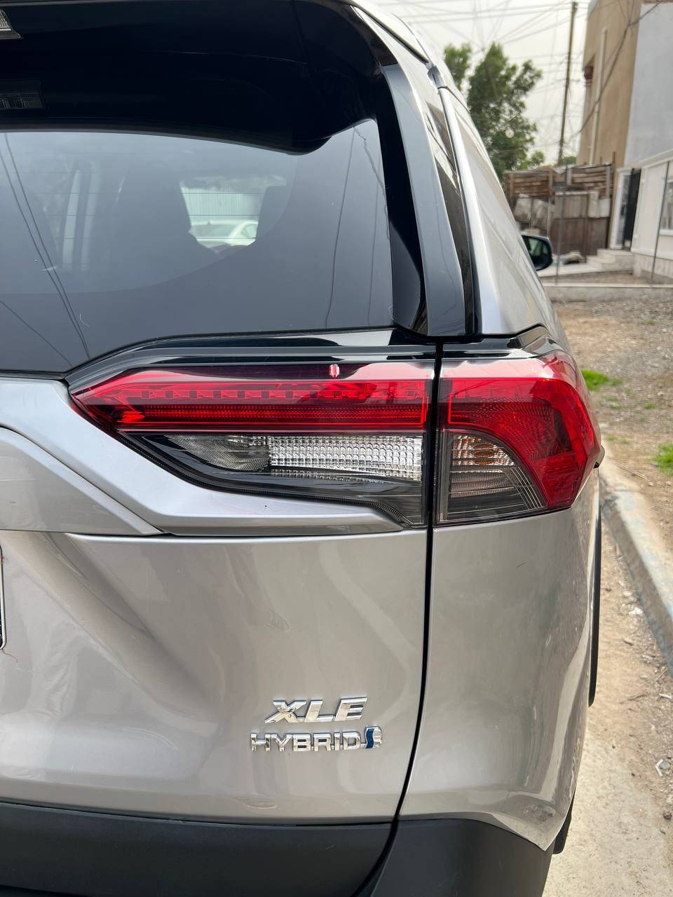 راف فورLXE
2024 وارد امريكي هايبرد +بنزين رقم بغداد
المسافه المقطوعه 34000كم الحادث في امريكا جاملغ فقط امامي ايسر وهنا صبغ بابتين اليسار +جاملغ الخلفي بارد بدون إيرباك بدون دواخل مكان سياره بغداد حي العامل ***********السعر 22500$
