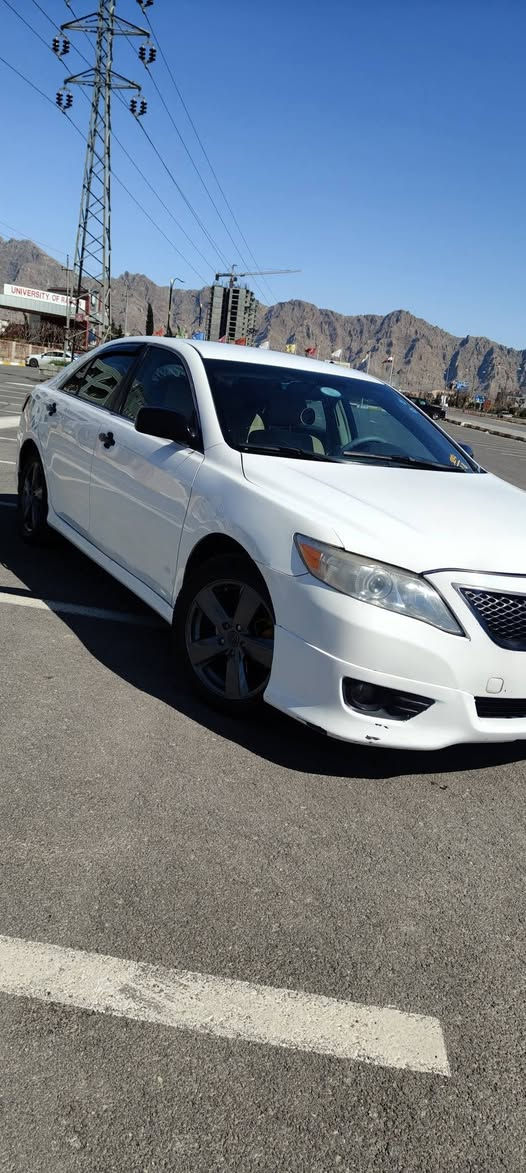 کامری 2007  بەشەرتی دارو بەرد ئارمی پلاستیک سەنەوی پلاستیک پێشی لای سەکن لێدانێکی بچوکی پێوەیە نەگەیشتۆتە دەبڵی دواکەی چاملغی لای سایەق لێدانکێی بچوکی هەیە تابڵێی سەیارەیەکی جوانە فولە بەس سلایت نیە ئەمرکیە چوار پستۆن زۆر لەو وێنەکان جوانترە لەڕاستی رانية, السليمانية


**إذا كنت صاحب هذا الإعلان وتريد حذفه لأي سبب، رجاءا أرسل رسالة إلى الدعم الفني**