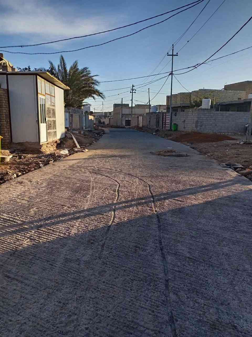 مشتمل للبيع حي الحكيم مساحته ١٢٠ متر غرفة نوم وهول استقبال مطبخ بشارع المركز الصحي منطقة الوائليه مدارس ابتدائية ومتوسطة مركز صحي طابو سند ٢٥ البيت مرقم.   تبليط وصب بالباب شارع
الاتصال واتساب ***********

مشتمل للبيع حي الحكيم مساحته ١٢٠ متر غرفة نوم وهول استقبال مطبخ بشارع المركز الصحي منطقة الوائليه مدارس ابتدائية ومتوسطة مركز صحي طابو سند ٢٥ البيت مرقم.   تبليط وصب بالباب شارع
