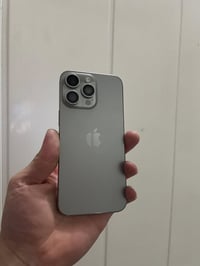 آيفون 15 برو ماكس • ٢٥٦ جيجا • بطارية ١٠٠