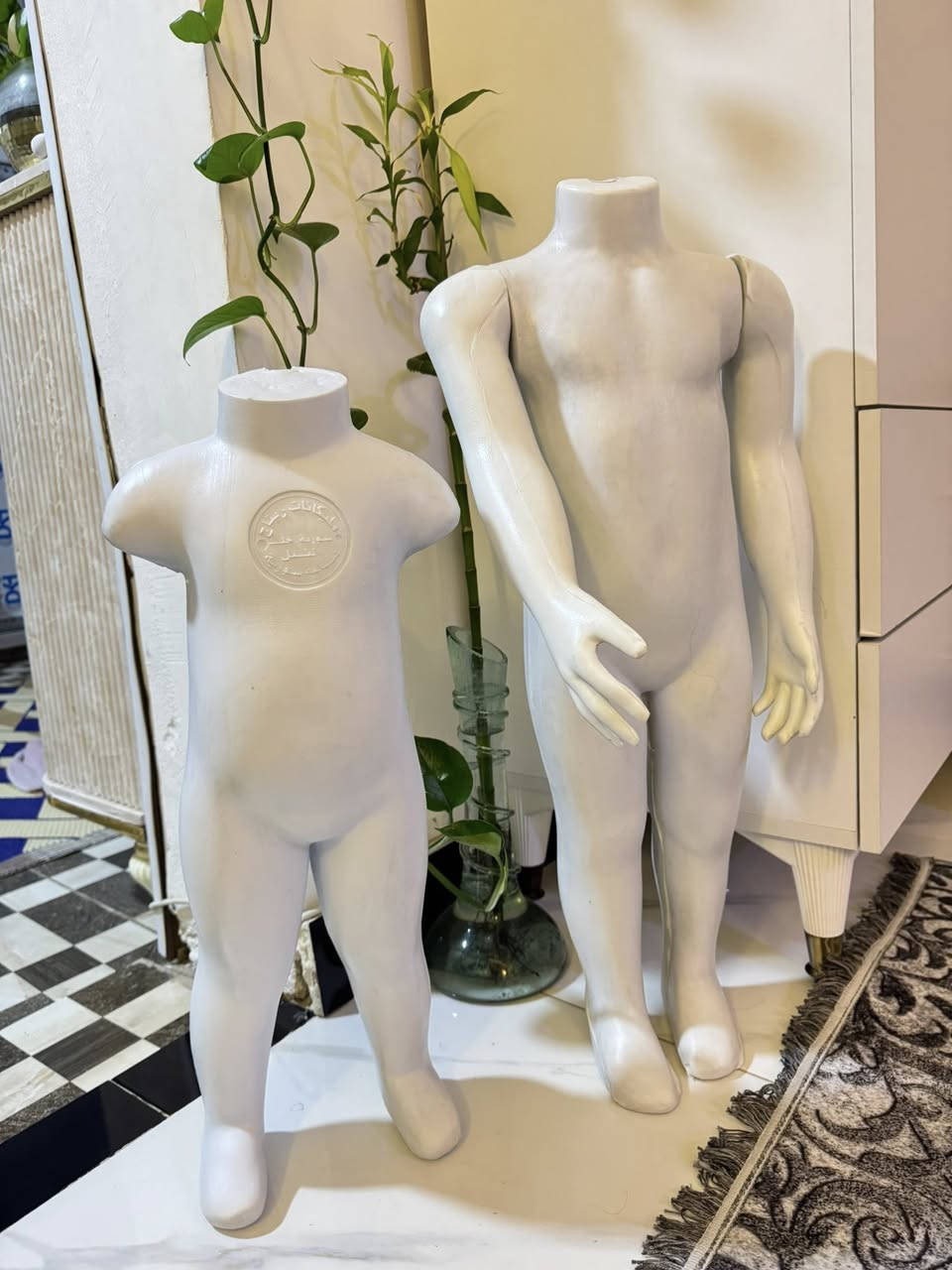 ملكان اطفال للبيع 
اثنينهم 25 الف وعندي توصيل 
الي يريدهن يدزلي رقمه وعنوانه


**إذا كنت صاحب هذا الإعلان وتريد حذفه لأي سبب، رجاءا أرسل رسالة إلى الدعم الفني**