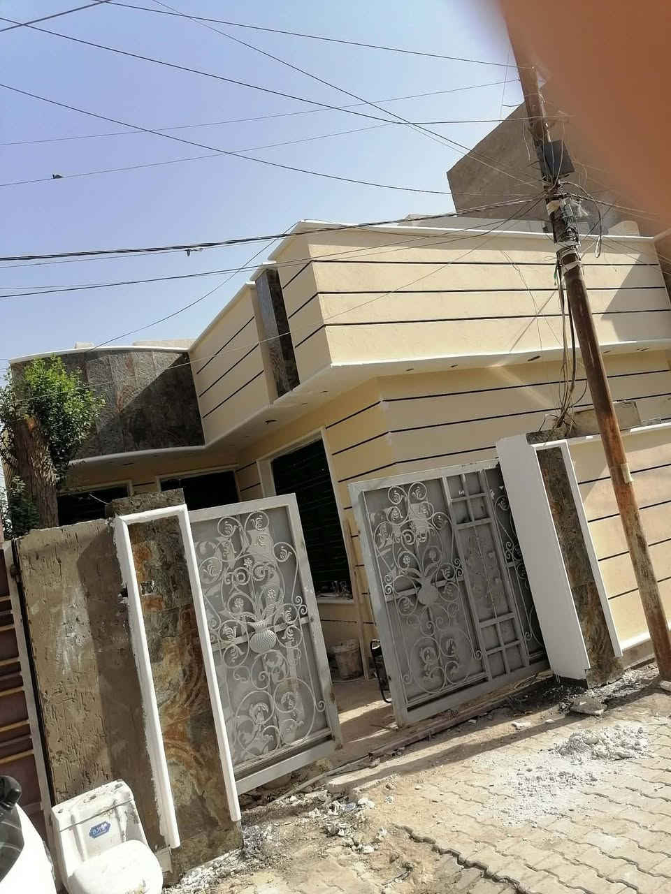 سلام عليكم خلفه لبخ ونثر واجهات متفرغ حاليا مكاني بغداد
*********** واتساب
