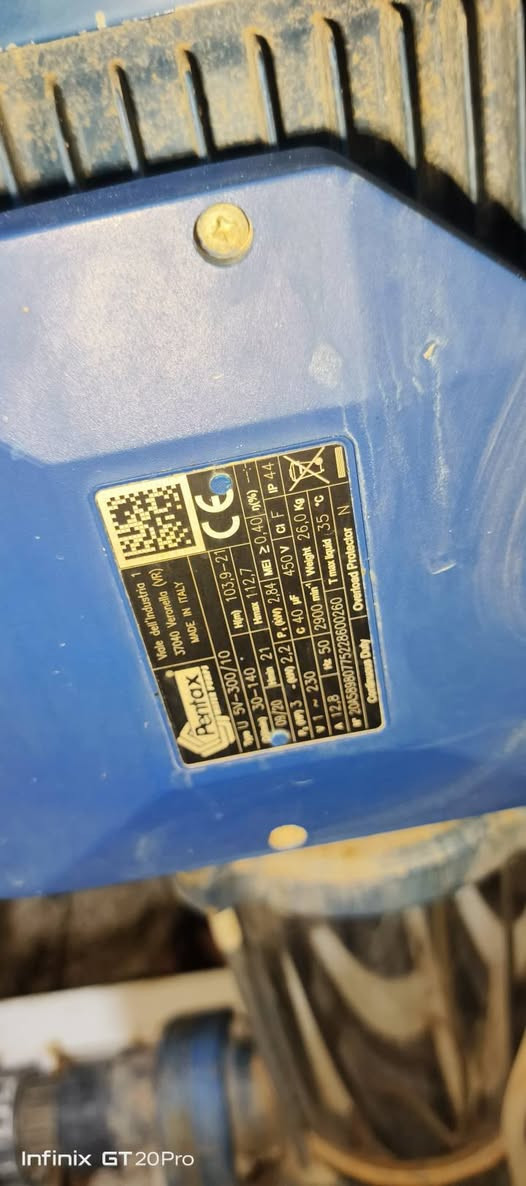 السلام عليكم منظومه ام الالف ماطورات يطالي بنتكس
بورد اتو ماتيك
مشتغله موسم واحد فقط 
نضافه فول مع تانكيات حجم 5000الف كل واحد شركه الريان
مكاني واسط وعدي توصيل حسب الاتفاق 
السعر3مليون وبيه مجال ***********
