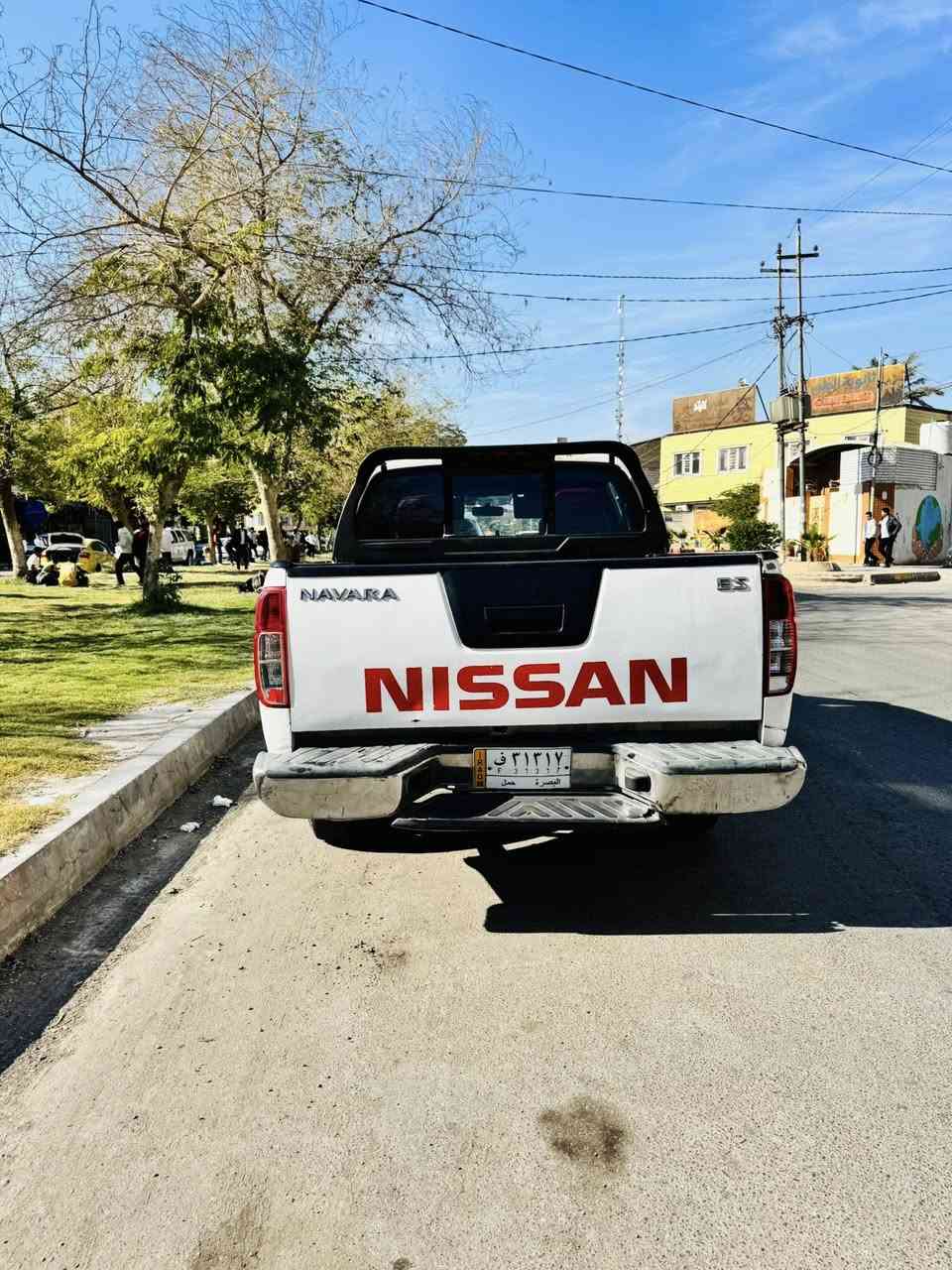 سلام عليكم 
نيفارا للبيع 2009 كير عادي بيه بنيد مبدل فقط رقم بصره مشروع وطني مكان السياره كربلاء السعر 74$ وبيه مجال 
***********
