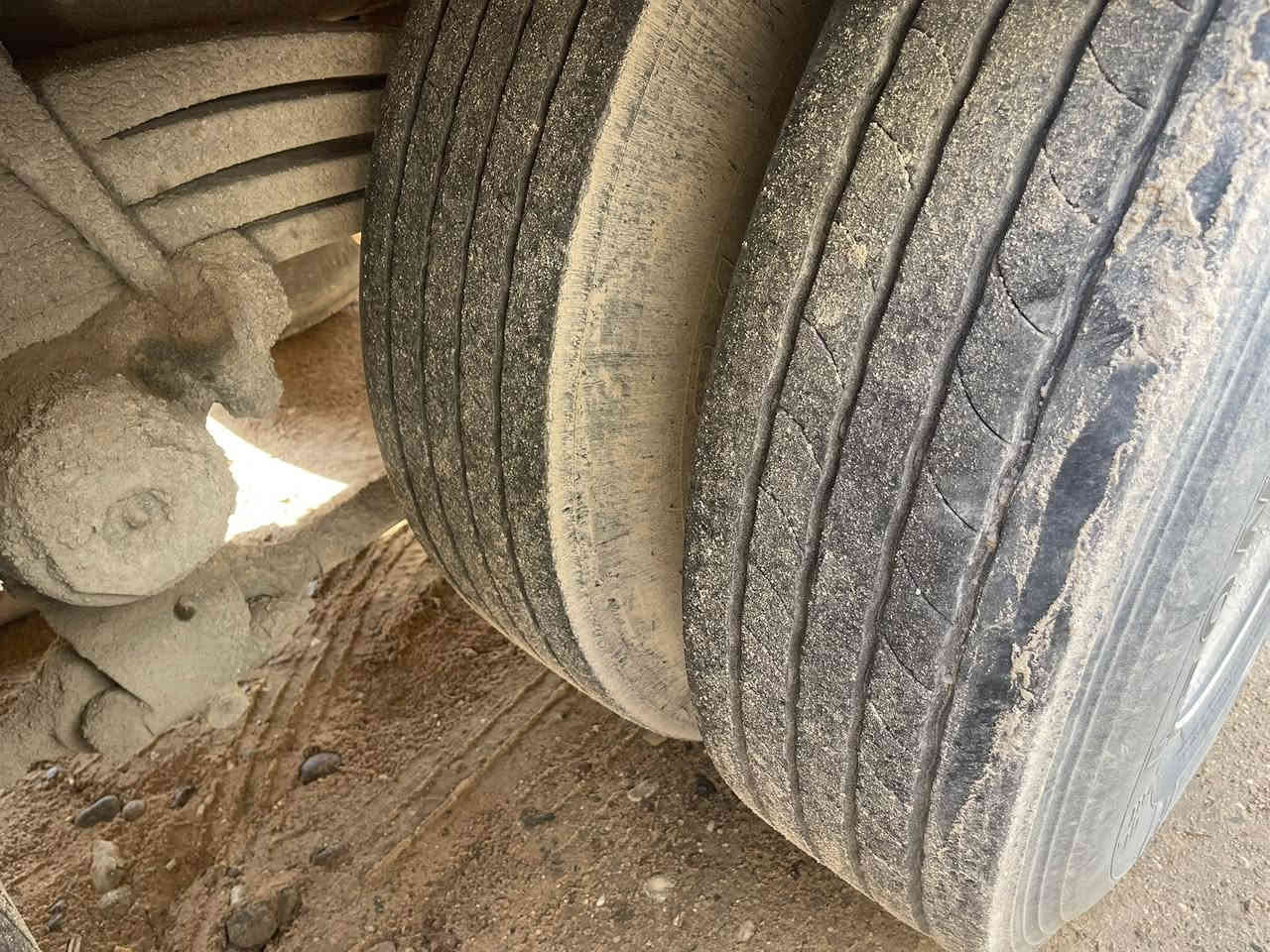 السلام عليكم تايرات 22للبيع نضاف كلش 👌👌👌الهاتف ***********
