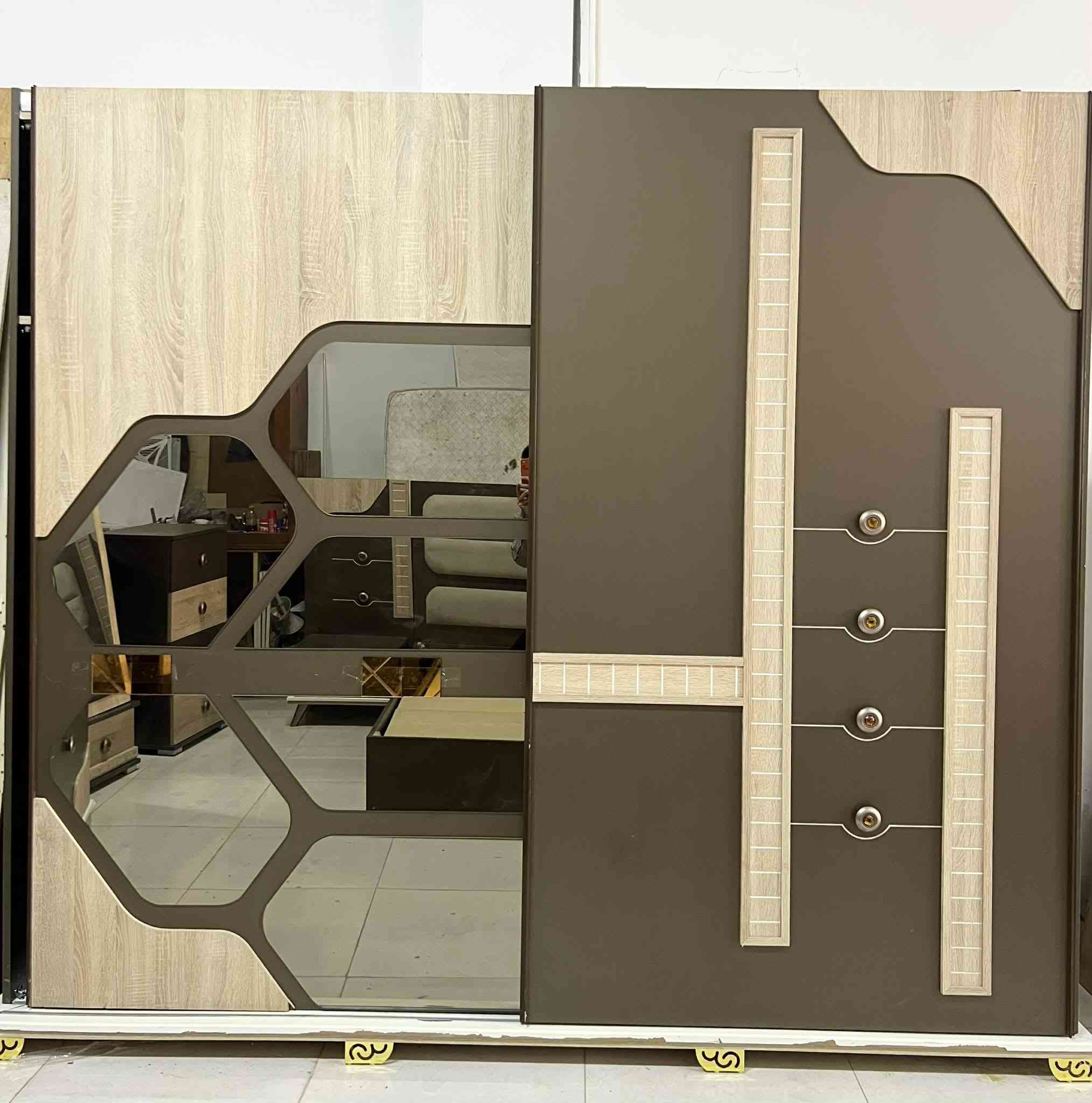 غرفه شرط النظافة اخو الجديد ٧ قطع ٤٥٠ وبي مجال شراي دزلي صوره عالخاص


**إذا كنت صاحب هذا الإعلان وتريد حذفه لأي سبب، رجاءا أرسل رسالة إلى الدعم الفني**