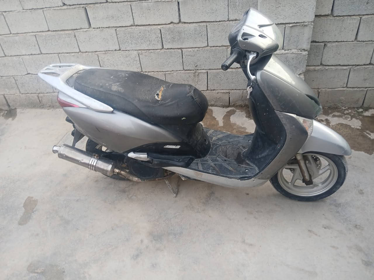 للبيع مفتوح كله شغال السعر 600 او بي مجال ***********
