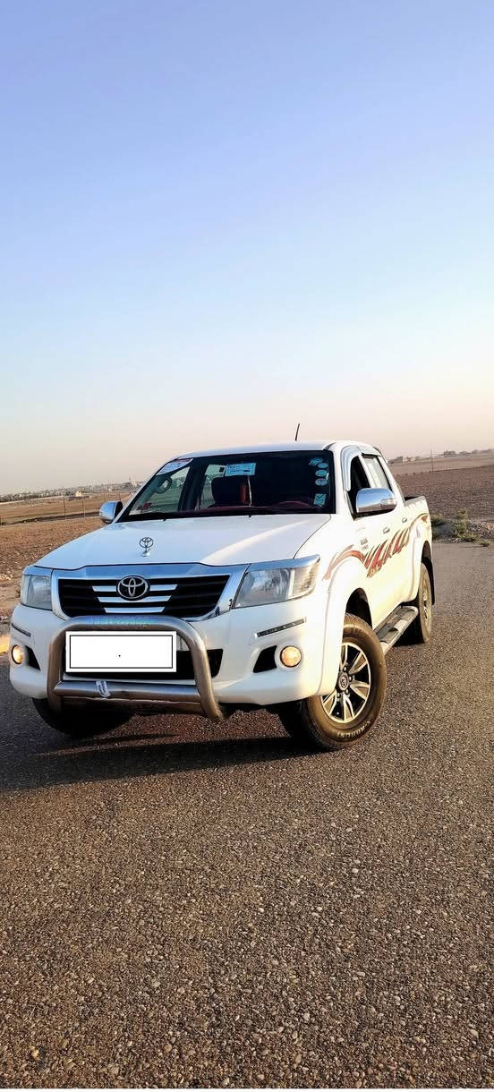 سلا عليكم 
للبيع تيوتا هايلوكس 2014 دبل اكسل سيد نهرو 4×4 السياره كير عادي مكفوله من محرك و كير و اكسل كلو بشرط المحرك ما مفتح جديد شرط ابو البطل تحكمات ستيرن مسجل بلاتوث شغال كامرات اماميه و كامره خلفيه و هوك بدعاميه الوره اصلي وكاله شرط بدون صبغ و تعديل و مابيه الحمدلله اي حادث رقم السياره الشمال دهوك مكان السياره موصل. رجاء الشراي يراسل و ادز الرقم


**إذا كنت صاحب هذا الإعلان وتريد حذفه لأي سبب، رجاءا أرسل رسالة إلى الدعم الفني**