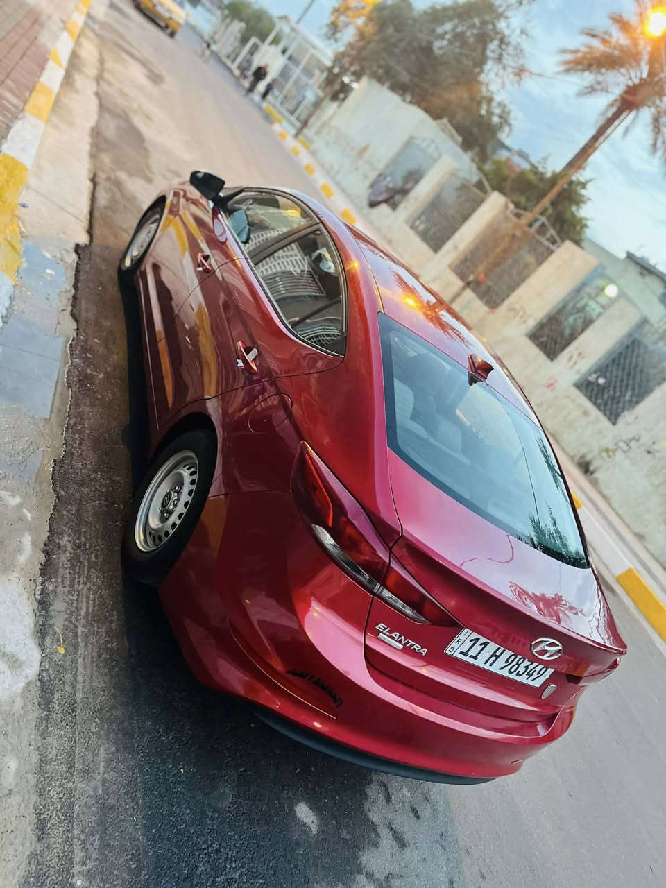 السلام عليكم النترا 2018 للبيع كلين تايتل  بدون حادث سياره خير من الله مكينه كير صدر تبريد تدفئه كله عل فحص سياره اي شي ممفتوح كفاله من الدعاميه للدعاميه برغي مامفتوح بيهه سياره بسمي تحويل ثاني يوم السعر 138 وبيها مجال للشراي العنوان بغداد رقم الهاتف ***********
