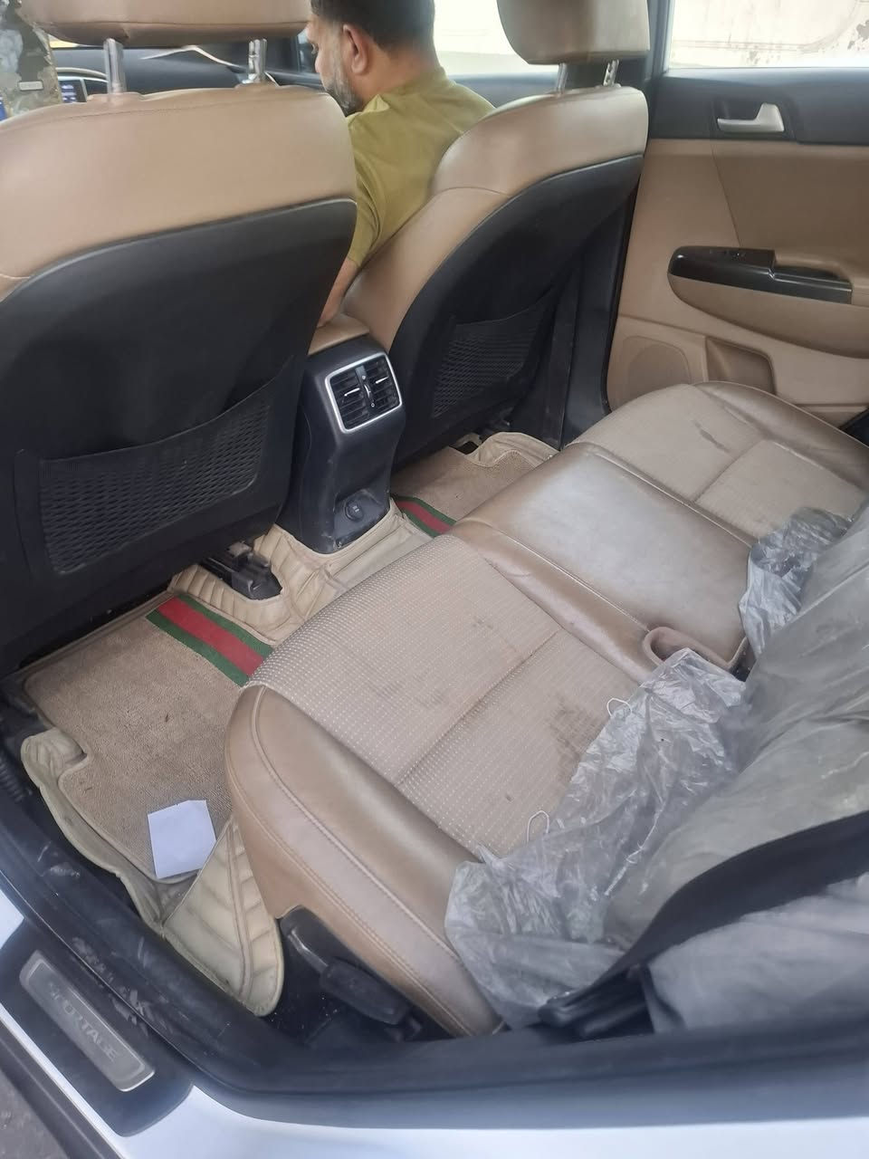 شكيا سبورتج موديل ١٨ بانوراما مكفولة من الظربة والصبغ ماشية ١٢٥ الف كيلو تبريد ثلج مري شفط رقم بغداد بااسمي السعر ١٨٥


**إذا كنت صاحب هذا الإعلان وتريد حذفه لأي سبب، رجاءا أرسل رسالة إلى الدعم الفني**