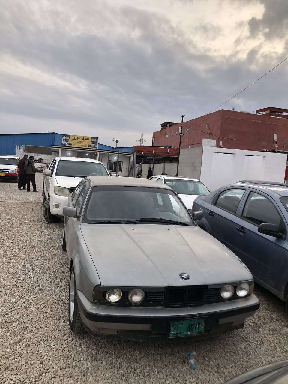 بي ام حجم 530 موديل 1989
سعر 29 قفل قفل
كير و محرك بشرط لا صرف ولا نفخ
رقم نينوى اخضر 
تحويل والوكاله بشرط 
كهربائيات كلها شغاله 
سيارة حلوة و مرتبة بدون عطلات
وين ما تريد سوي تراي 200
اكسن و ارفلو كلشي بشرط 
اويال هامان M و تايرات جديدة 
حدادية جديدة
***********
