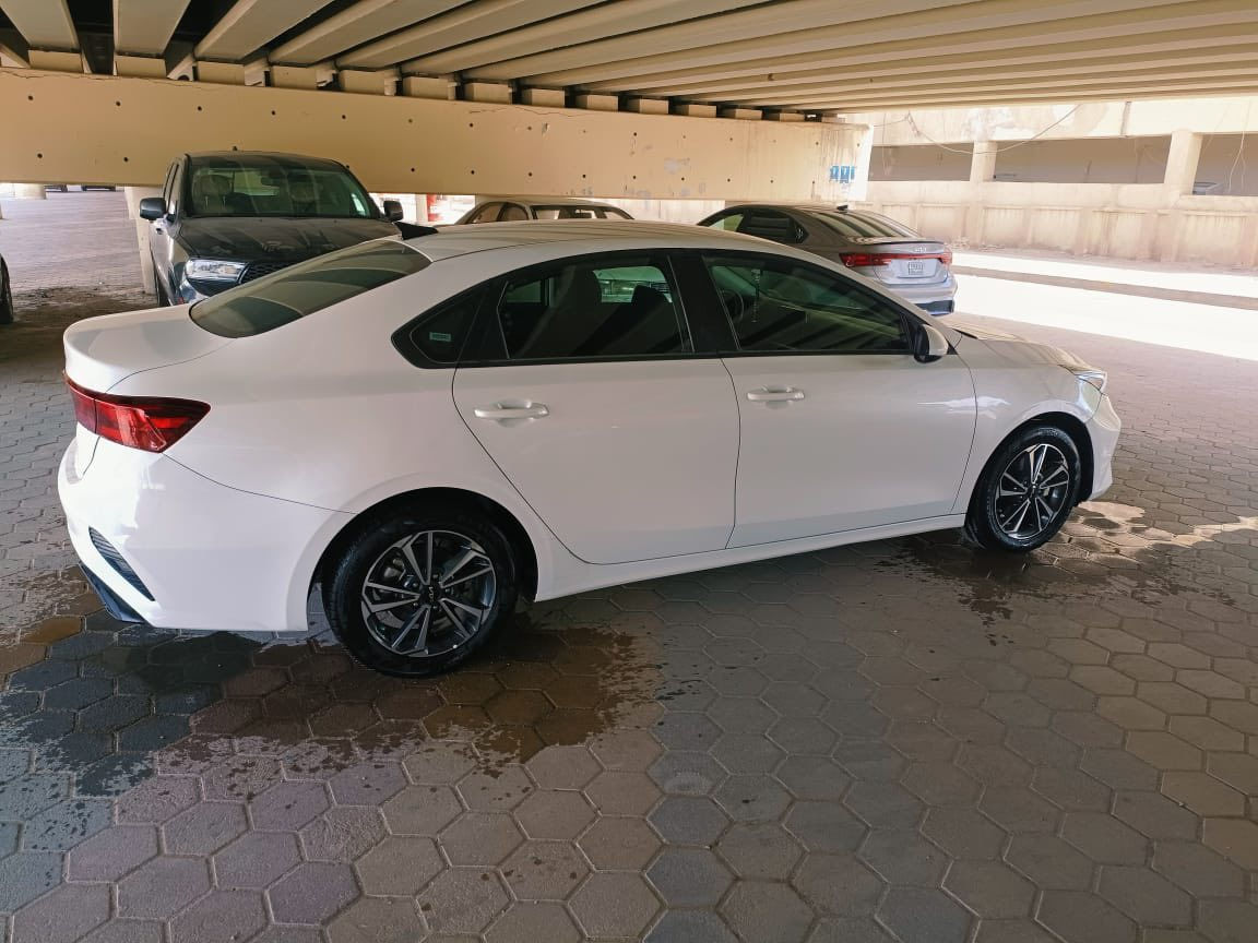 السلام عليكم 
للبيع كيا فورتي ابيض 2024 
محرك 20 دوش
ماشي 31 الف ميل 
سياره بدون صبغ 
سياره حادثه شبر جاملغ راجع بارد 
صوره موجوده داخل منشور 
حره ذي قار بسمي 
ملاحظة صوار حادث موجوده في المنشور 

السعر قفل قفل 1٦٥ ورقه 
اي استفسار ***********
