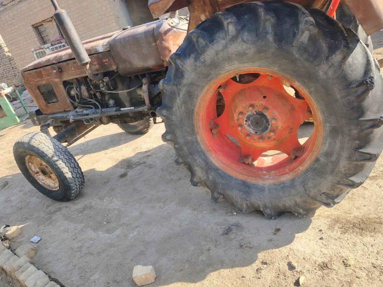 سلام عليكم مكينه عنتر 86 مكفوله محرك كير اكسن جهاز بدون ديوانيه سومر سعر 3500 وبيه مجال ونضافه كدامك *********** / ***********
