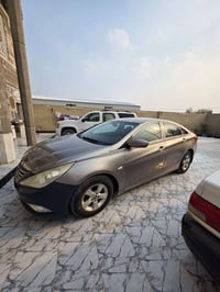 سوناتا 2011 وارد كوري محرك دوش 2.4 السيارة نظيفه ناقصها تعديلات بسيطة ...