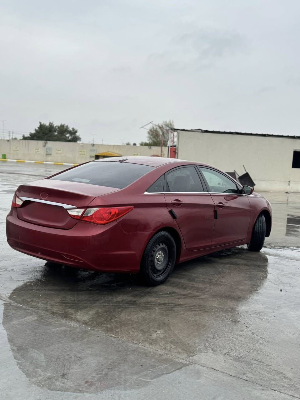 سلام عليكم سوناته ادوات ادوات
متومه رقم وسنويه
خط واحد بانزين  
كص جنطه 
سياره جاهز من كلشي كير مكينه حدادي تخم تاير 
لايت زنون عالي ناصي 
داخل عسلي 
مكاني البصره 
السعر 49بيه مجال قليل 
رقم تلفون ***********
