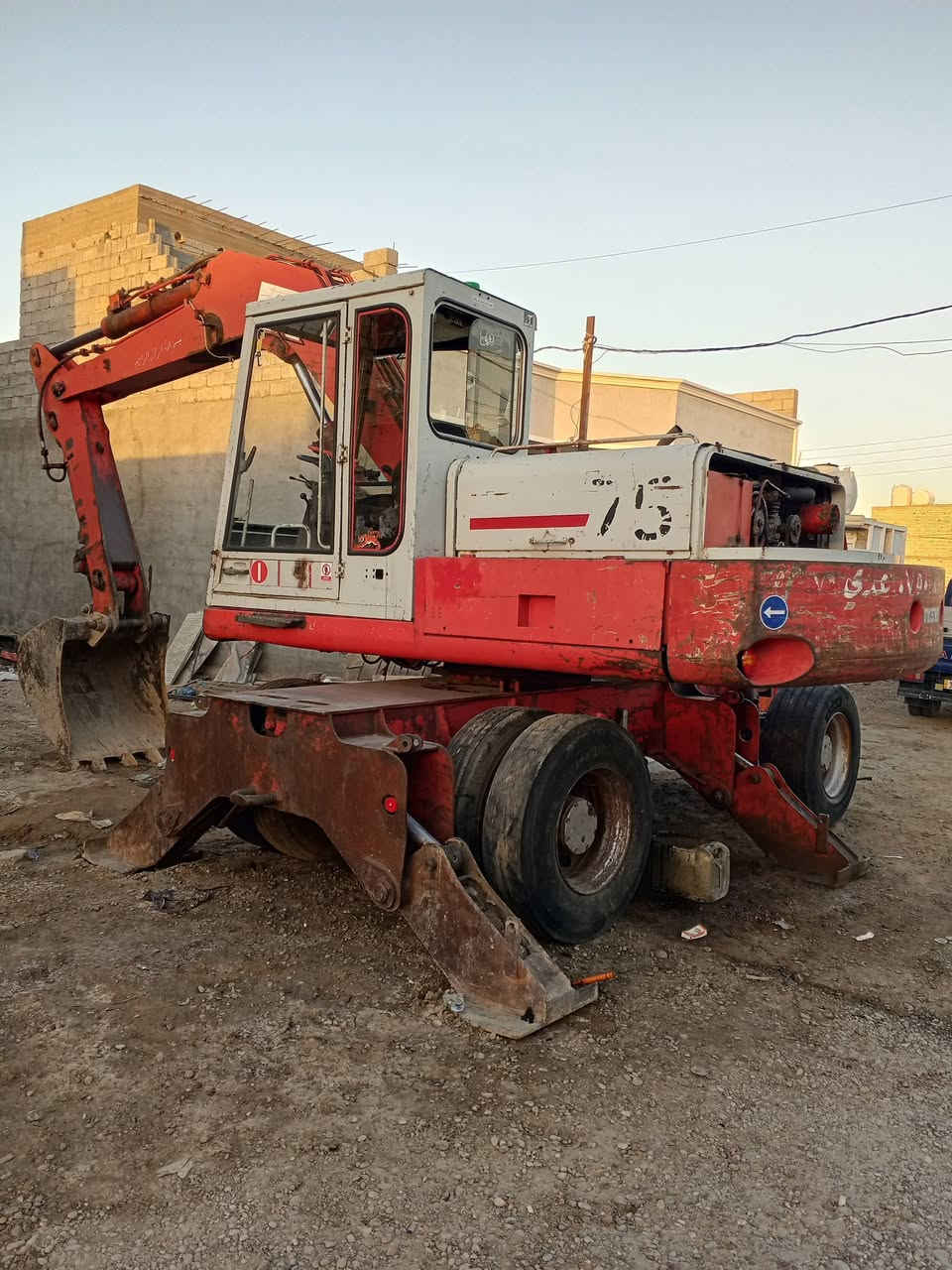 سلام عليكم حفارة بوكلن للبيع موديل 84كهرباء شقاله مكانهة بغداد حي الجهاد السعر85ورقه رقمهة انبارالماني *********** اوبيهة مجال
