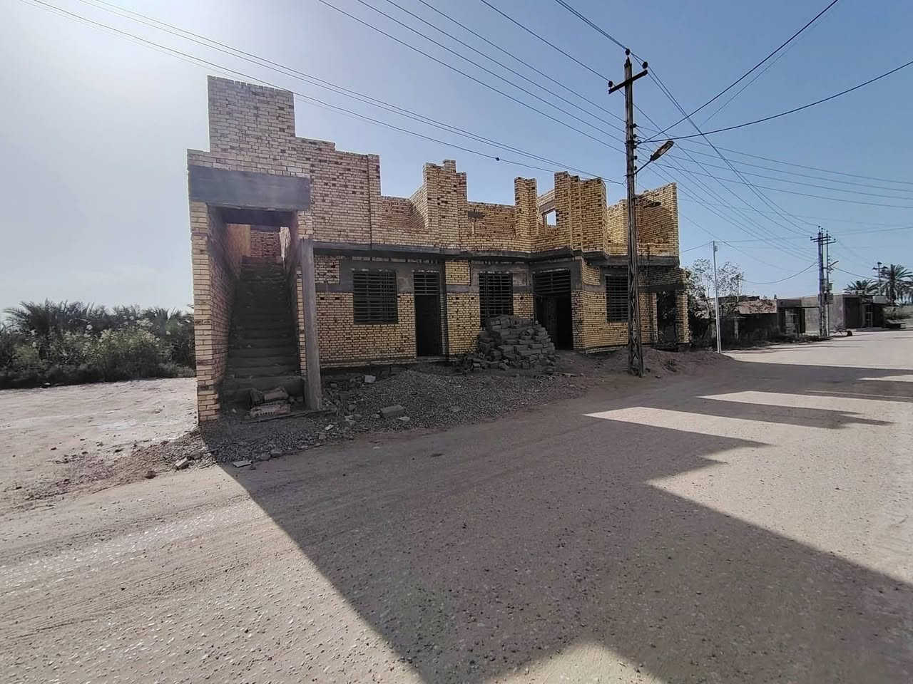 بيت للبيع في قضاء المدينة منطقة الجنانيه عل شارع تفاصيل واتساب فقط***********
