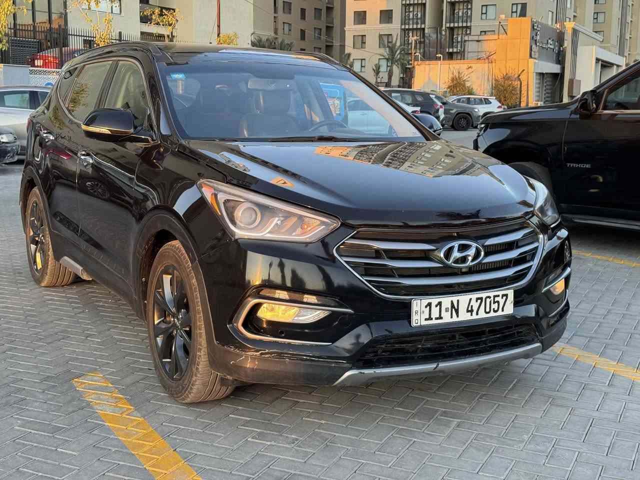 السلام عليكم
هونداي سنتافيا 2018 
السياره وارد أمريكي حادثها جاملغ. وبنيد  وبيها مكانات صبغ ابيع حزام 
مواصفات 
بصمه 
شاشه 
كأمره 
تحكم ستيرن 
بانوراما 
كراسي جلد 
محرك 2000 تيربو 
مكانها بغداد حي الجهاد. 
السعر. 135$
رقمي ***********
