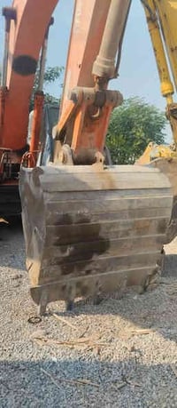 حفارة EX330 • موديل 2000 • كلار سليمانية